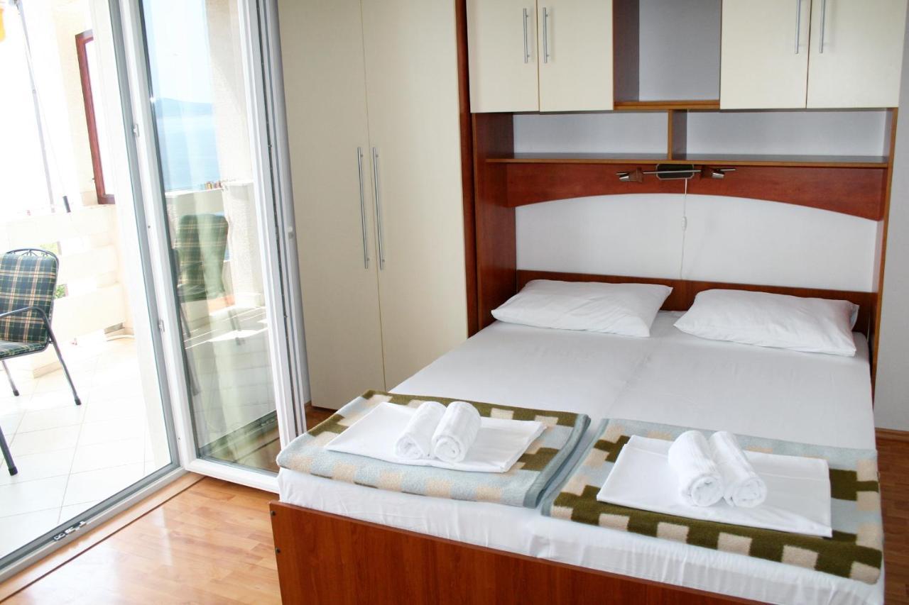 Apartments By The Sea Pisak, Omis - 1014 Exterior foto