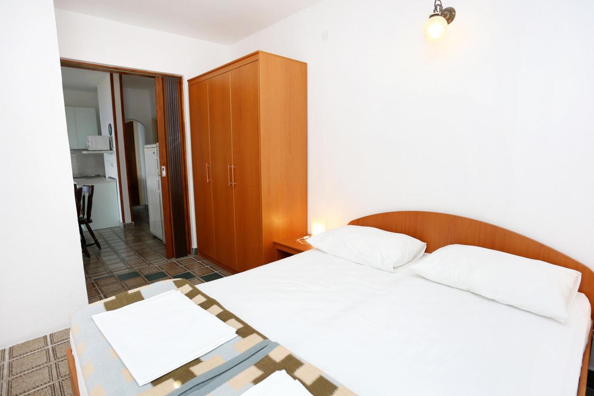 Apartments By The Sea Pisak, Omis - 1014 Zimmer foto